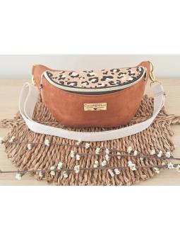 Sac banane artisanal Noisette marron clair motif léopard
